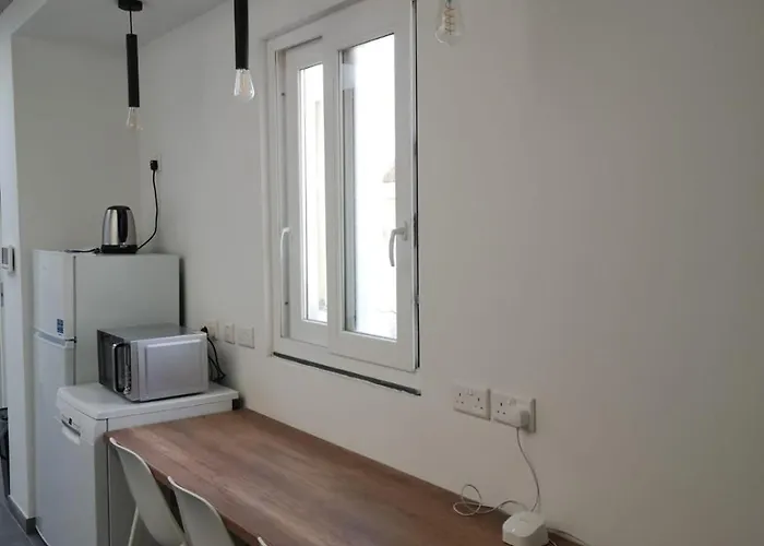 Minimal & Arty Townhouse