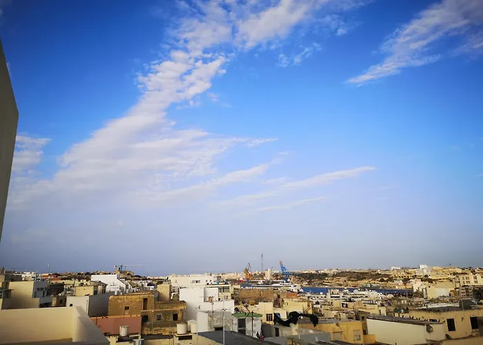 Minimal & Arty Townhouse Habitación en casa particular Hamrun