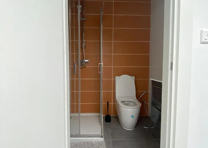 Minimal & Arty Townhouse *